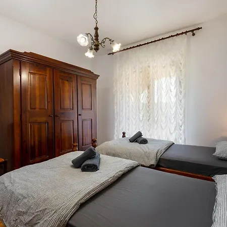 Appartement Stancija 56