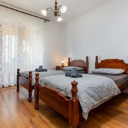 Stancija 56 Apartamento Kascerga